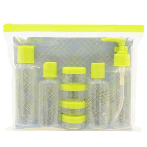 🆕 8 Travel Bottles & Bag in Dillon Quilt Periwinkle Green by MYTAGALONGS - Picture 1 of 2